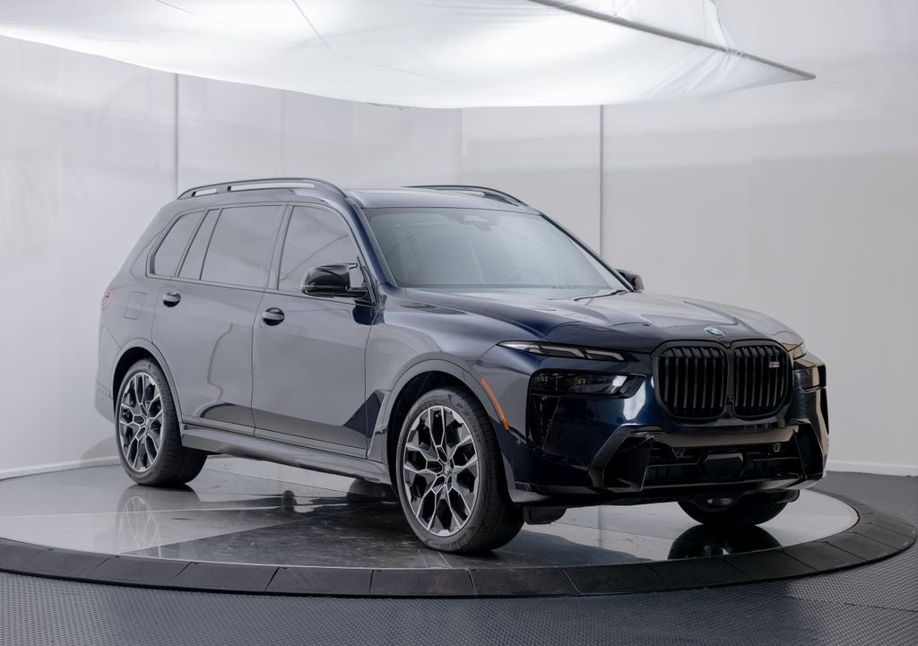 2025 BMW X7 M60i