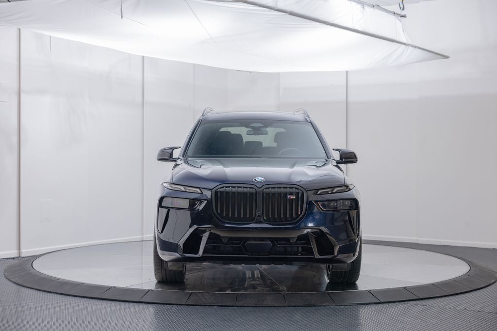 2025 BMW X7 M60i