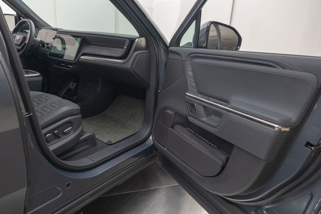 2023 Rivian R1T Adventure