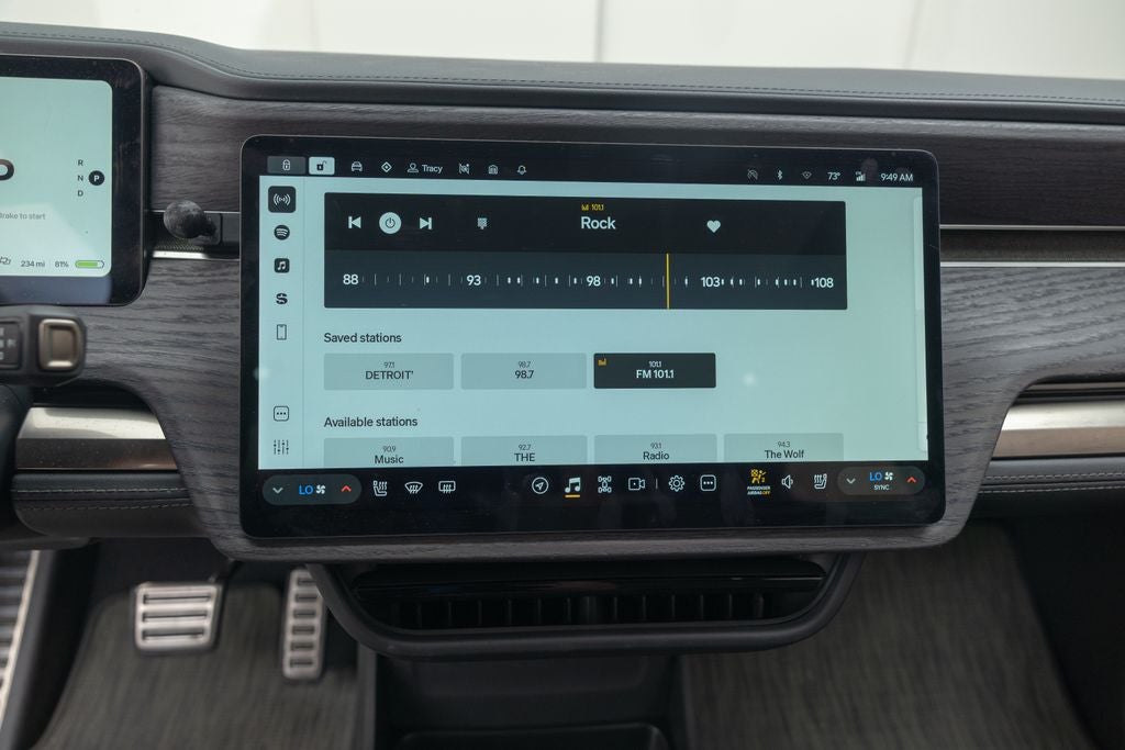 2023 Rivian R1T Adventure
