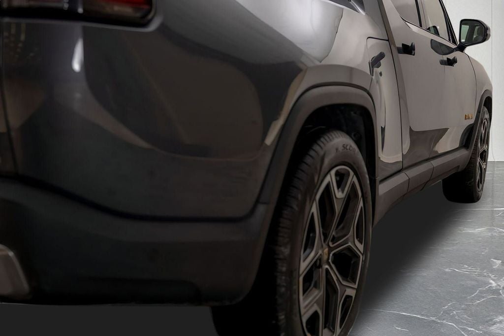 2022 Rivian R1T Adventure
