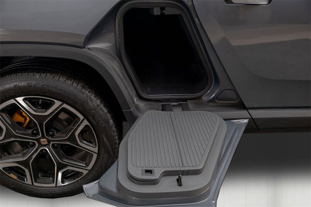 2022 Rivian R1T Adventure