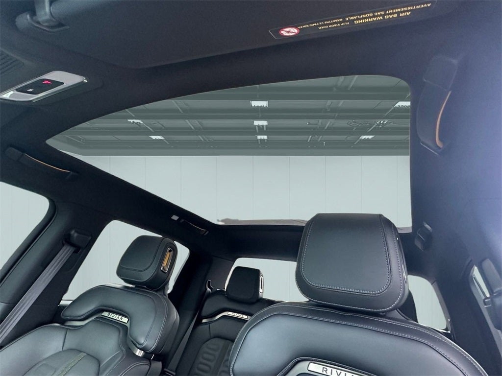 2025 Rivian R1T Adventure