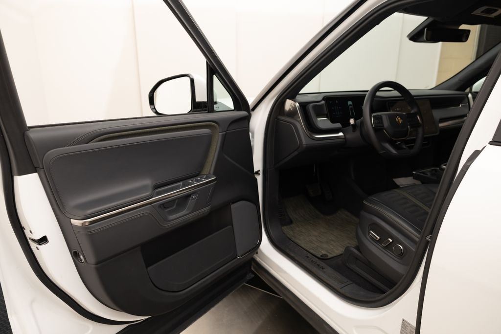 2025 Rivian R1T Adventure Dual Motor Standard Pack