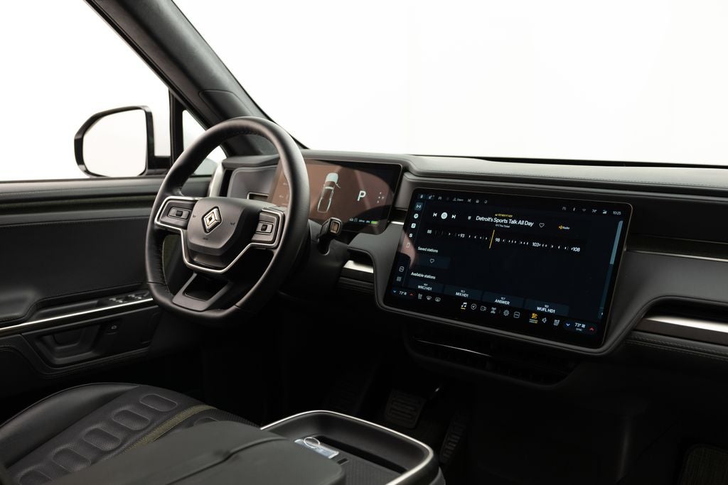 2025 Rivian R1T Adventure Dual Motor Standard Pack