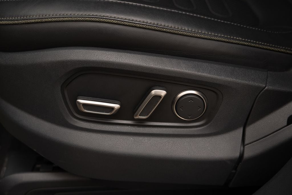 2025 Rivian R1T Adventure Dual Motor Standard Pack
