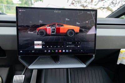 2025 Tesla Cybertruck Long Range