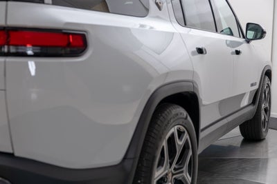 2025 Rivian R1S Adventure Dual Motor Standard Pack
