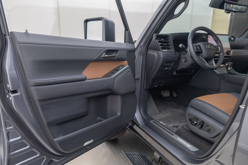 2025 Lexus GX 550 Luxury+