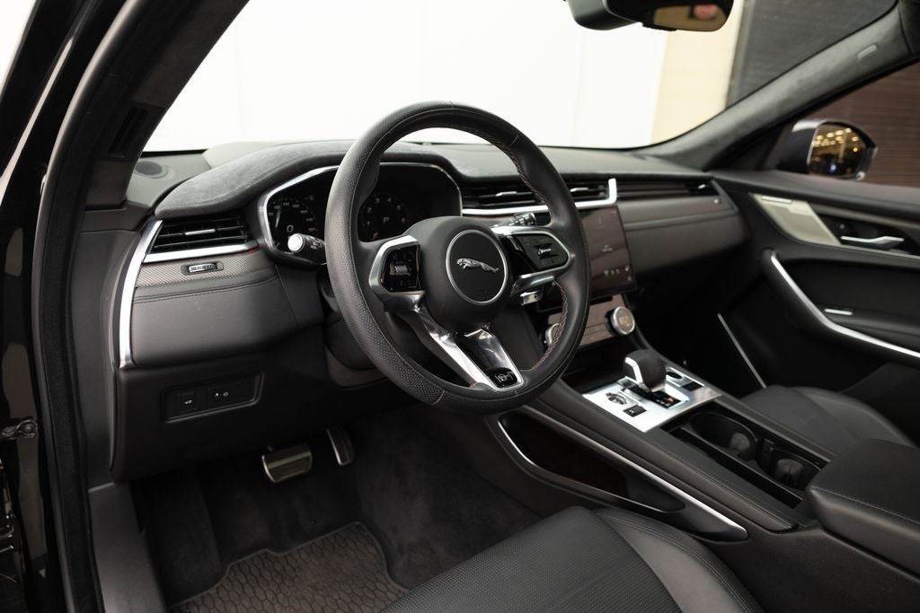 2024 Jaguar F-PACE SVR
