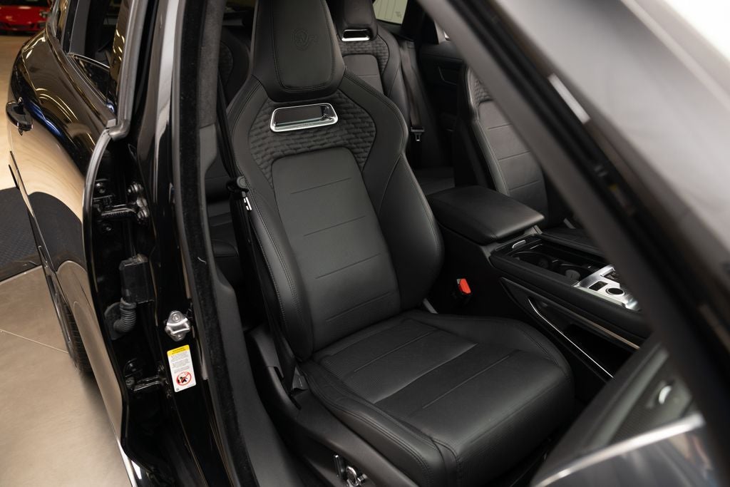 2024 Jaguar F-PACE SVR