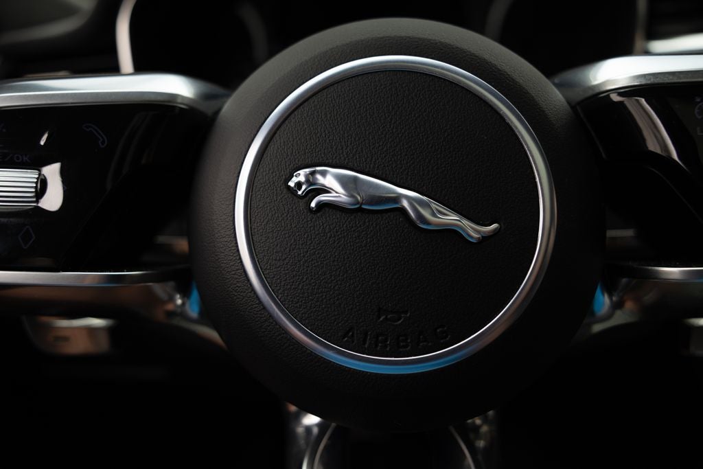 2024 Jaguar F-PACE SVR