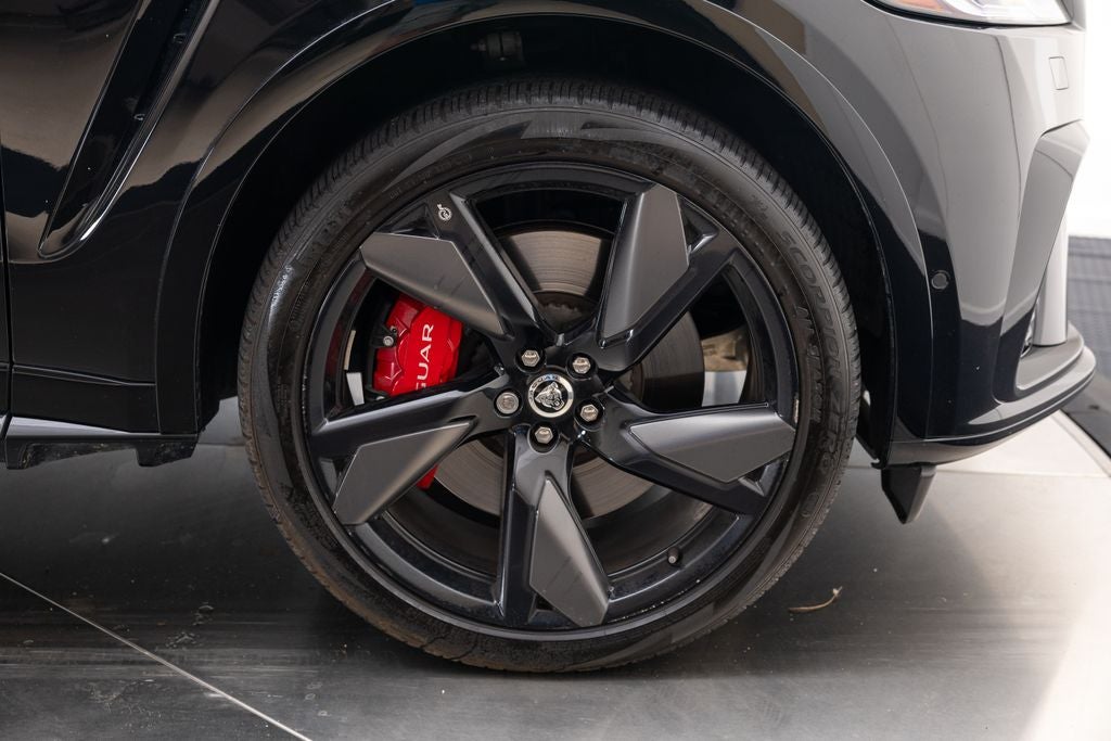 2024 Jaguar F-PACE SVR