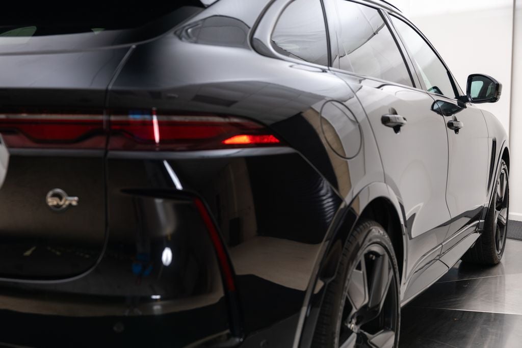 2024 Jaguar F-PACE SVR