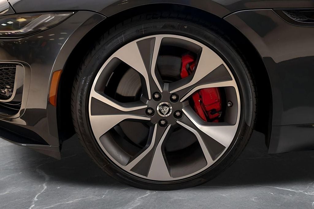2024 Jaguar F-TYPE P450