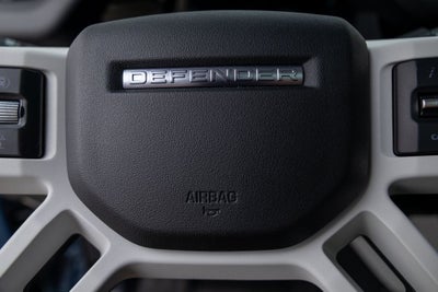 2025 Land Rover Defender 110 X-Dynamic SE