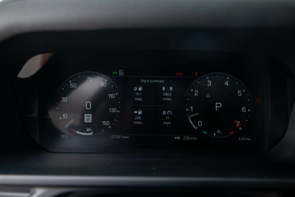 2025 Land Rover Defender 110 X-Dynamic SE