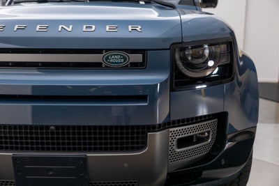 2025 Land Rover Defender 110 X-Dynamic SE
