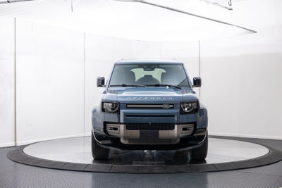 2025 Land Rover Defender 110 X-Dynamic SE