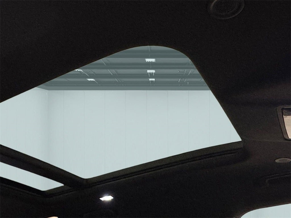 2023 Land Rover Defender 110 X-Dynamic SE