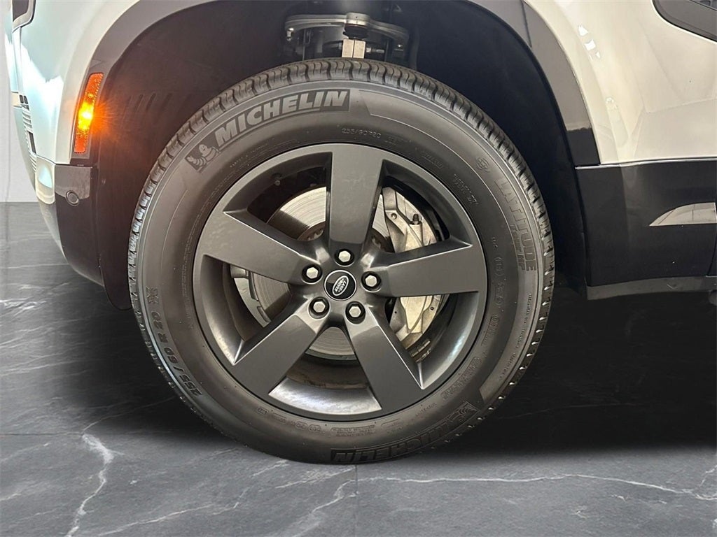 2023 Land Rover Defender 110 X-Dynamic SE