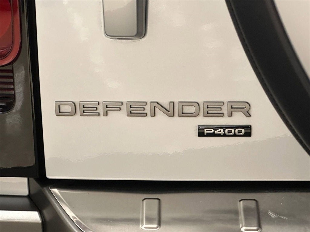 2023 Land Rover Defender 110 X-Dynamic SE