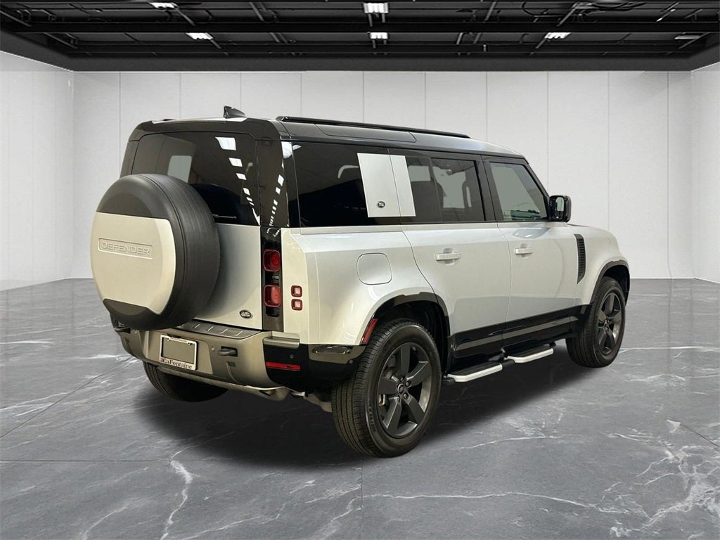 2023 Land Rover Defender 110 X-Dynamic SE