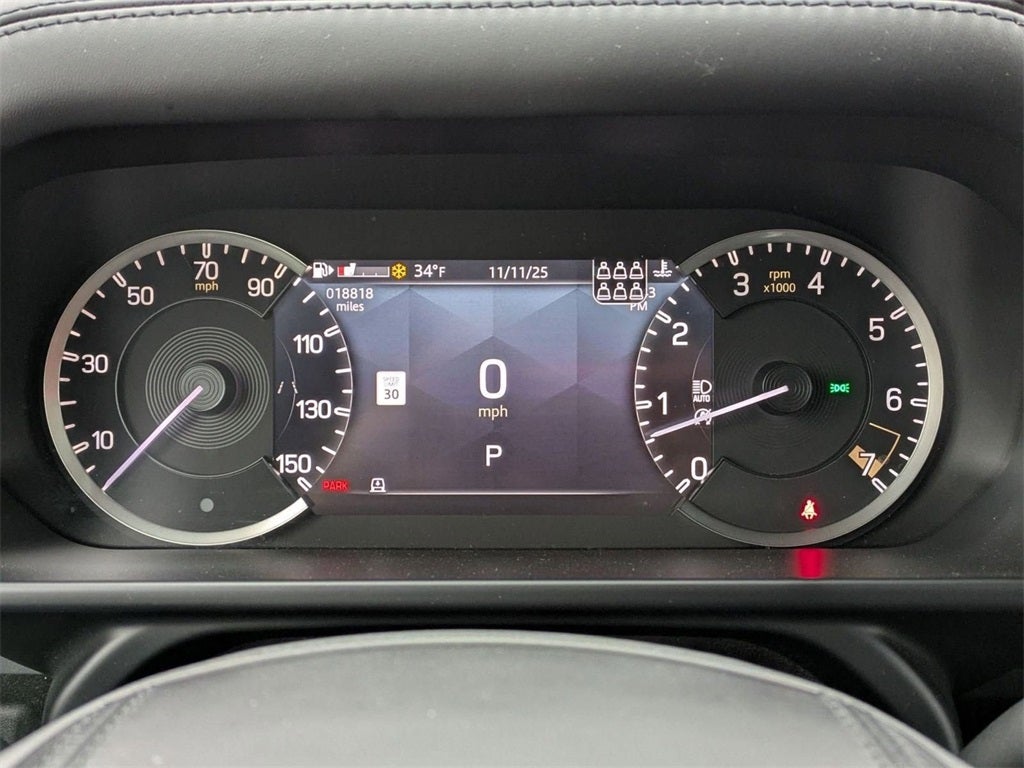 2023 Land Rover Defender 130 X-Dynamic SE