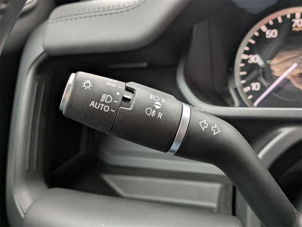 2023 Land Rover Defender 130 X-Dynamic SE