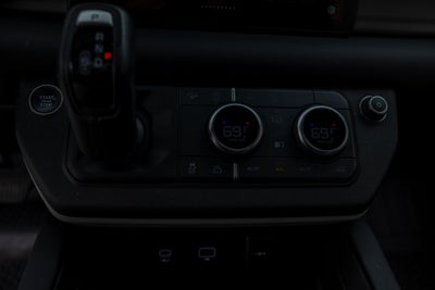 2024 Land Rover Defender 110 S