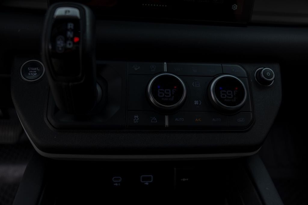 2024 Land Rover Defender 110 S