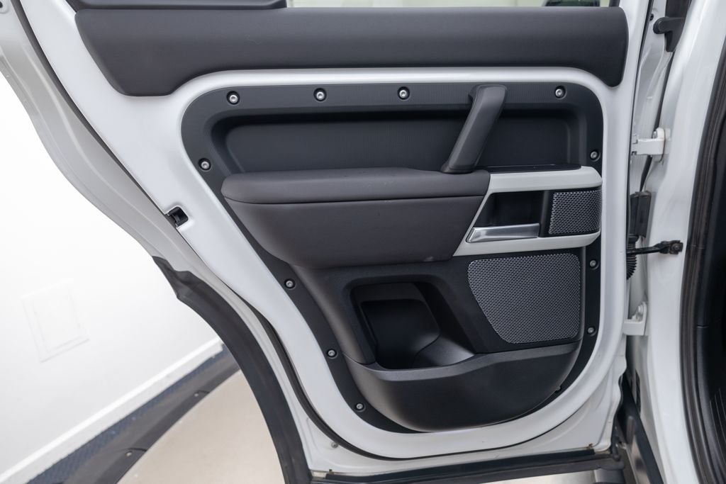 2024 Land Rover Defender 110 S