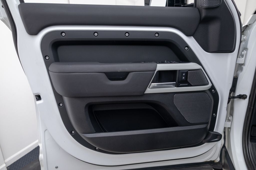 2024 Land Rover Defender 110 S