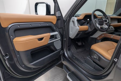 2023 Land Rover Defender 130 First Edition