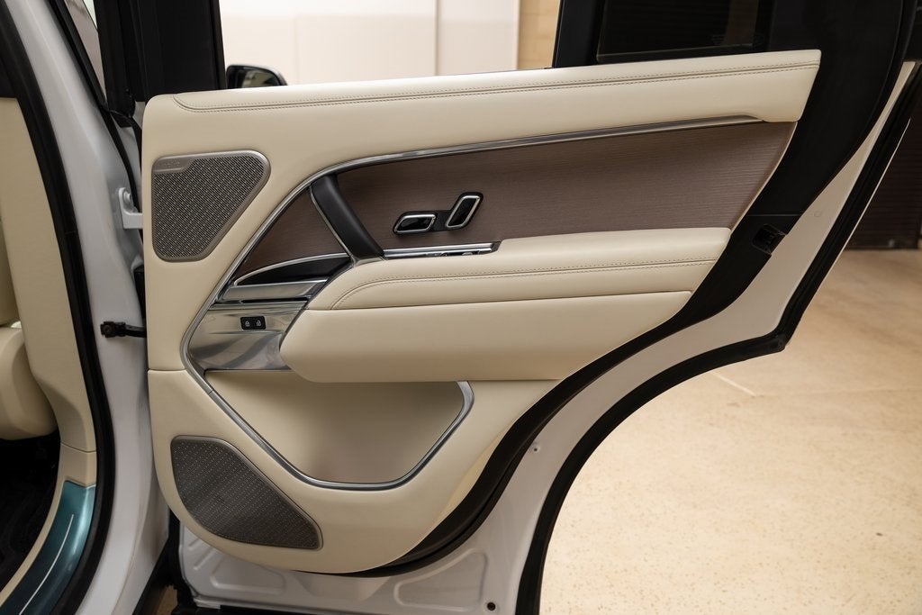 2025 Land Rover Range Rover Autobiography