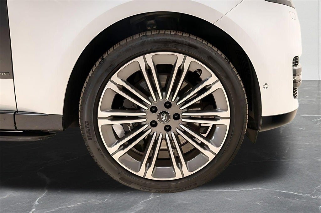 2025 Land Rover Range Rover Autobiography