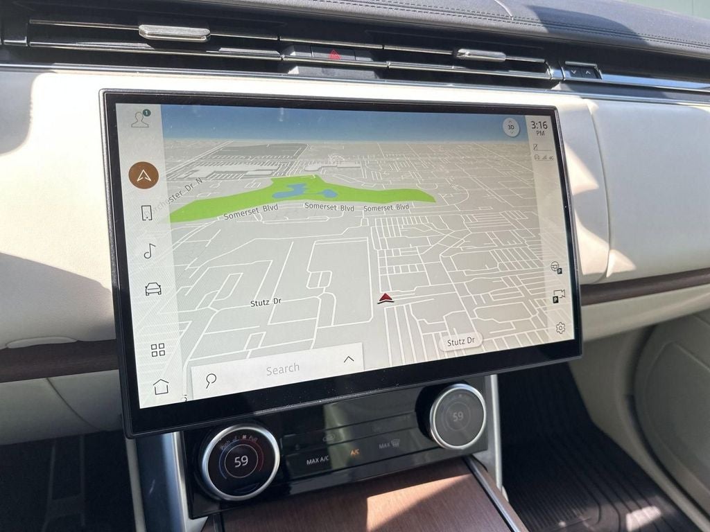 2023 Land Rover Range Rover SE