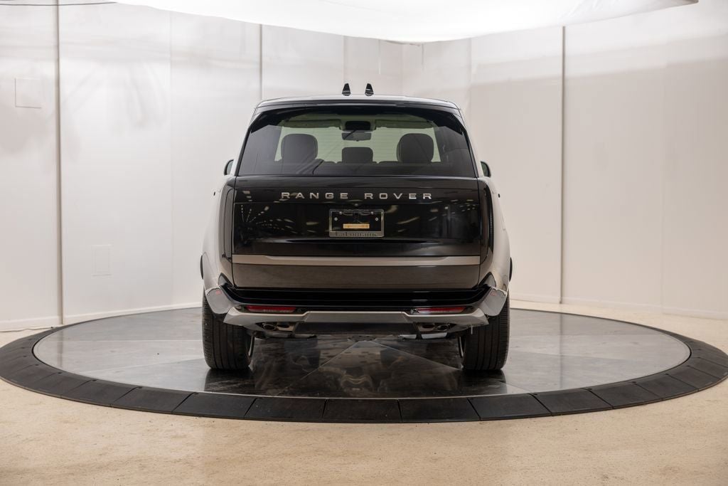 2025 Land Rover Range Rover SE