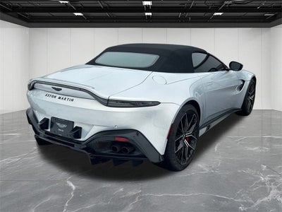 2022 Aston Martin Vantage Base