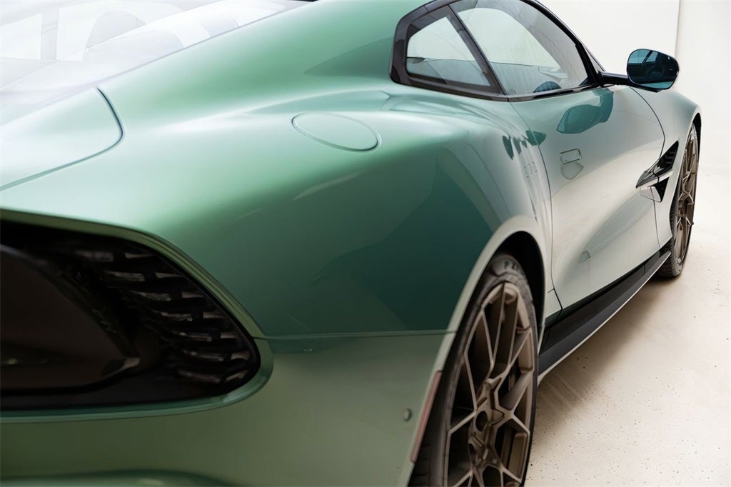 2025 Aston Martin Vanquish V12