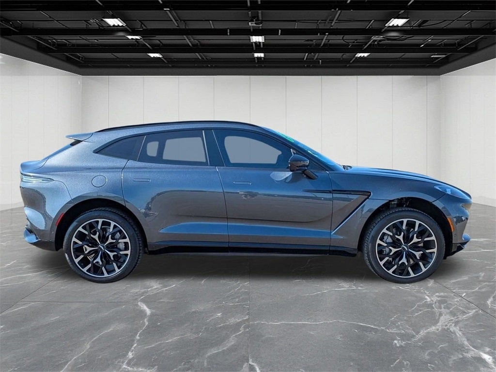 2021 Aston Martin DBX Base