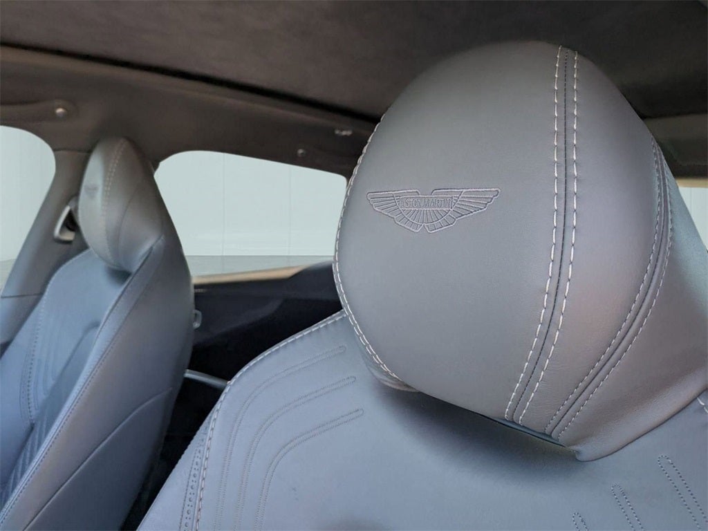 2021 Aston Martin DBX Base