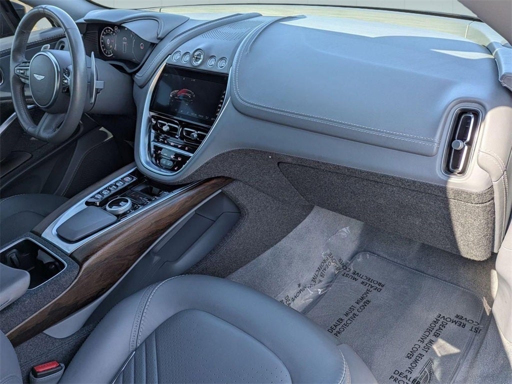 2021 Aston Martin DBX Base