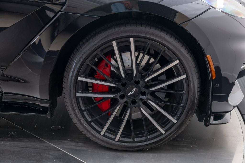 2023 Aston Martin DBX 707