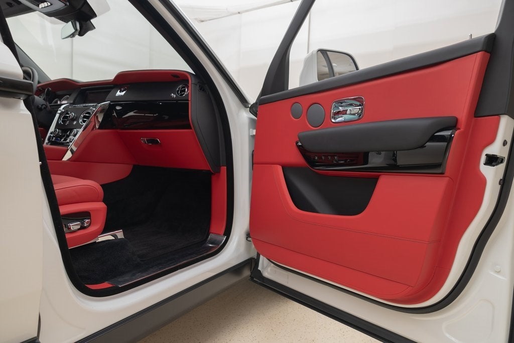 2023 Rolls-Royce Cullinan Base