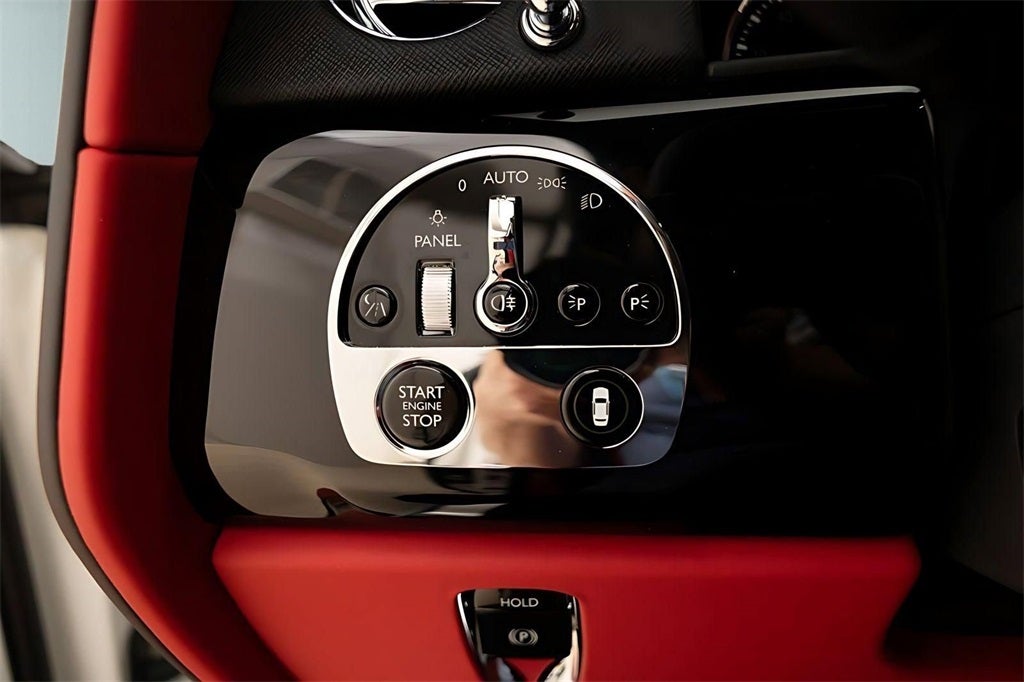 2023 Rolls-Royce Cullinan Base