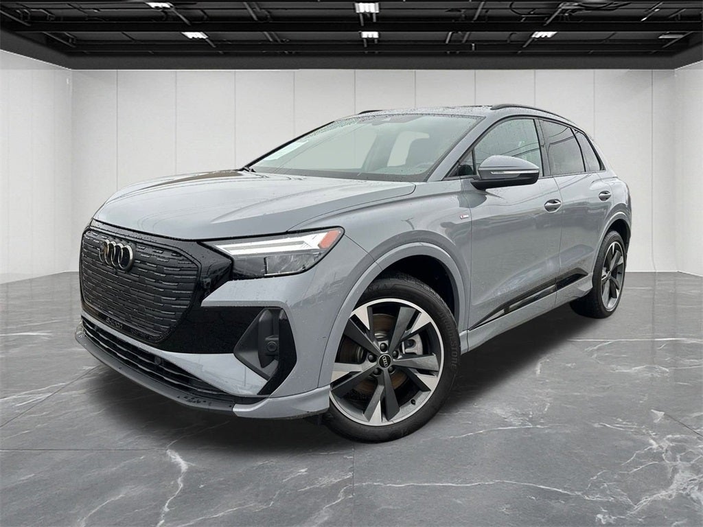 2024 Audi Q4 e-tron Premium quattro