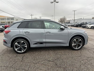 2024 Audi Q4 e-tron Premium quattro