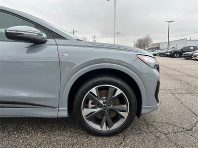 2024 Audi Q4 e-tron Premium quattro