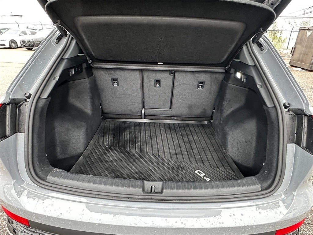 2024 Audi Q4 e-tron Premium quattro